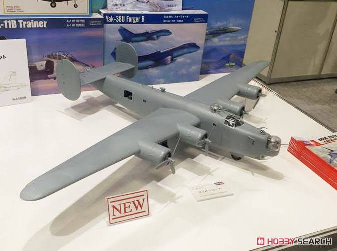 Hobbyboss 1/32 Consolidated B-24J Liberator Plastic Model Kit 83211