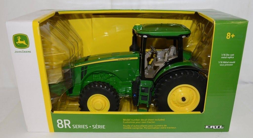 John Deere 1/16 Scale 8R Tractor