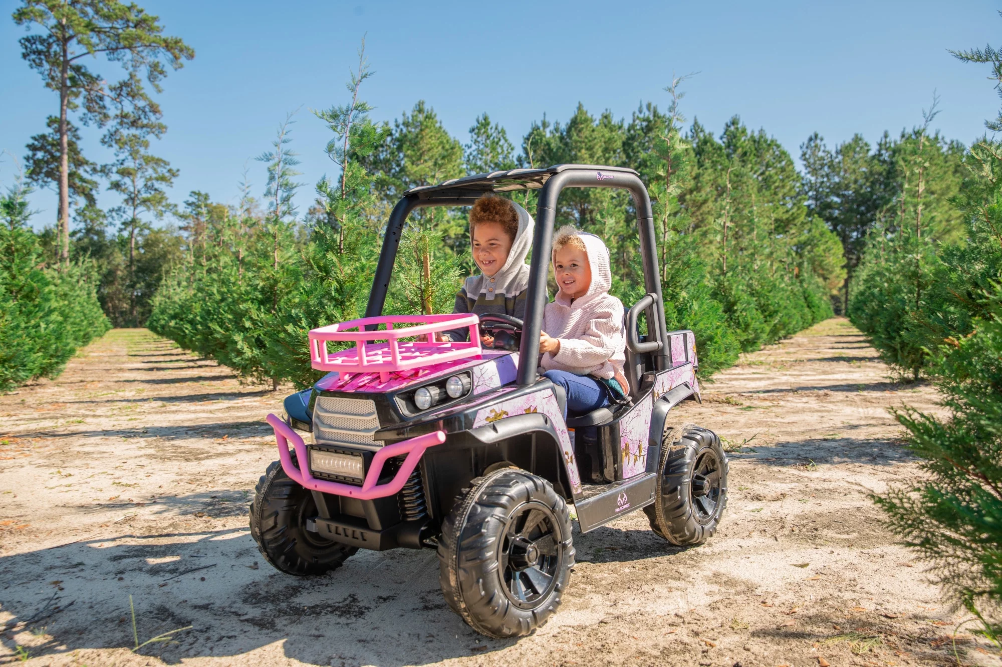 Dynacraft Realtree 24-Volt Girls Kids Ride-on For Age 3-5 Years
