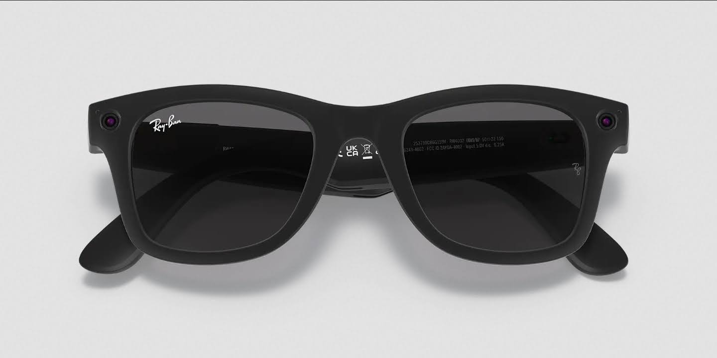 Ray-Ban Stories | Wayfarer Smart Glasses - Matte Black/Dark Grey