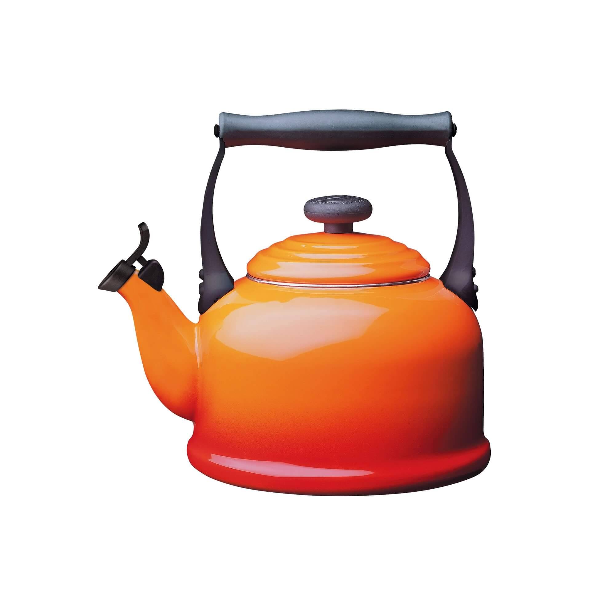 Le Creuset Kettle, Volcanic
