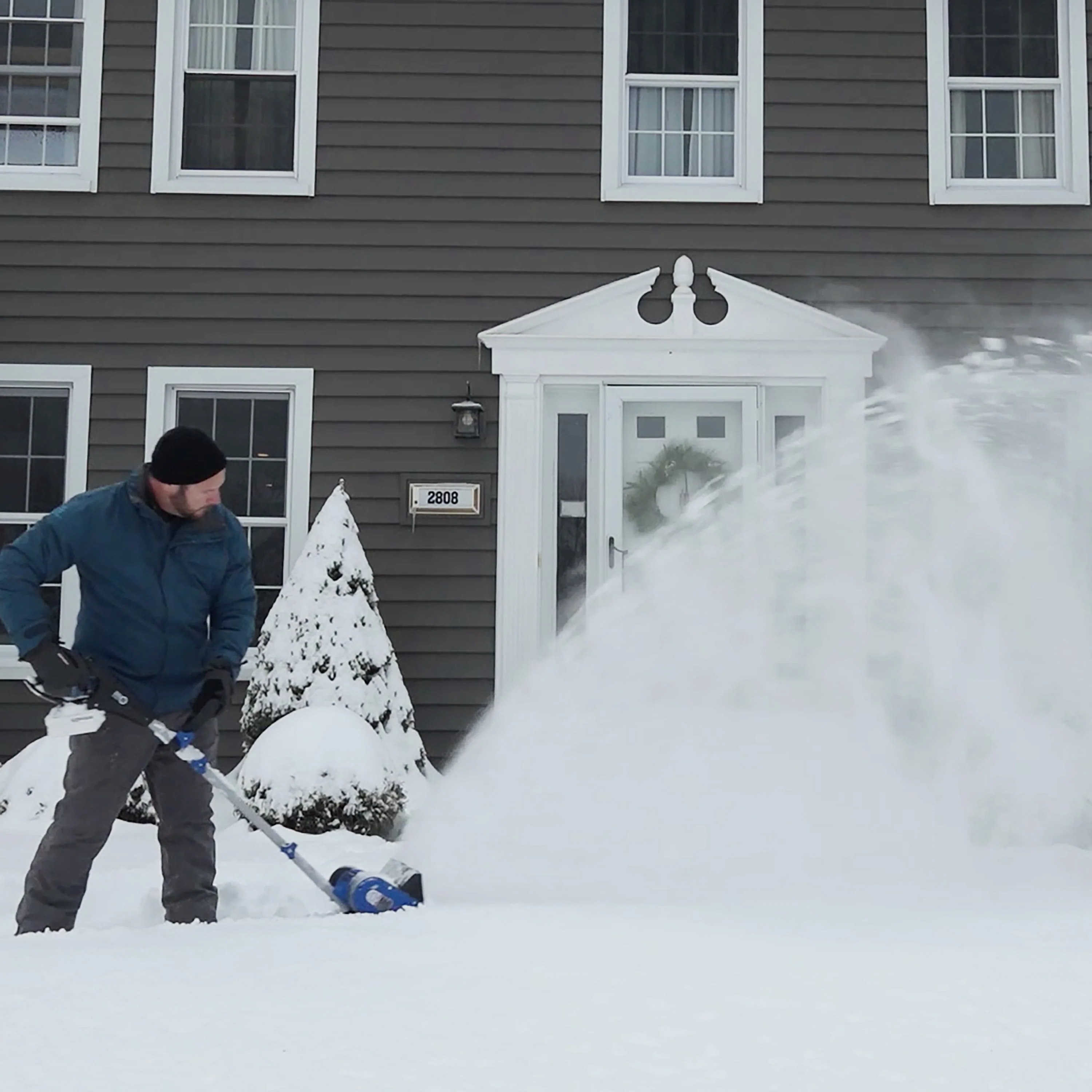 Snow Joe 24V 10-inch Cordless Snow Shovel, 4.0-Ah Battery & Charger