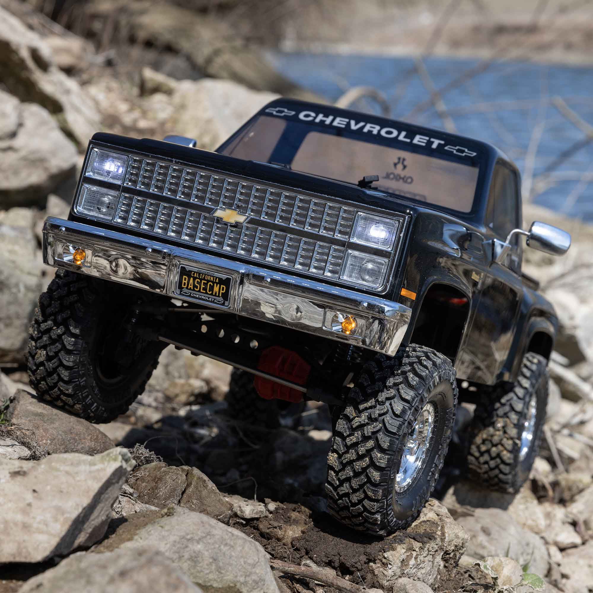 Axial RC Truck SCX10 III Base Camp 82 Chevy K10 RTR Ready-To-Run Battery and Charger Not Included Black AXI03030T2