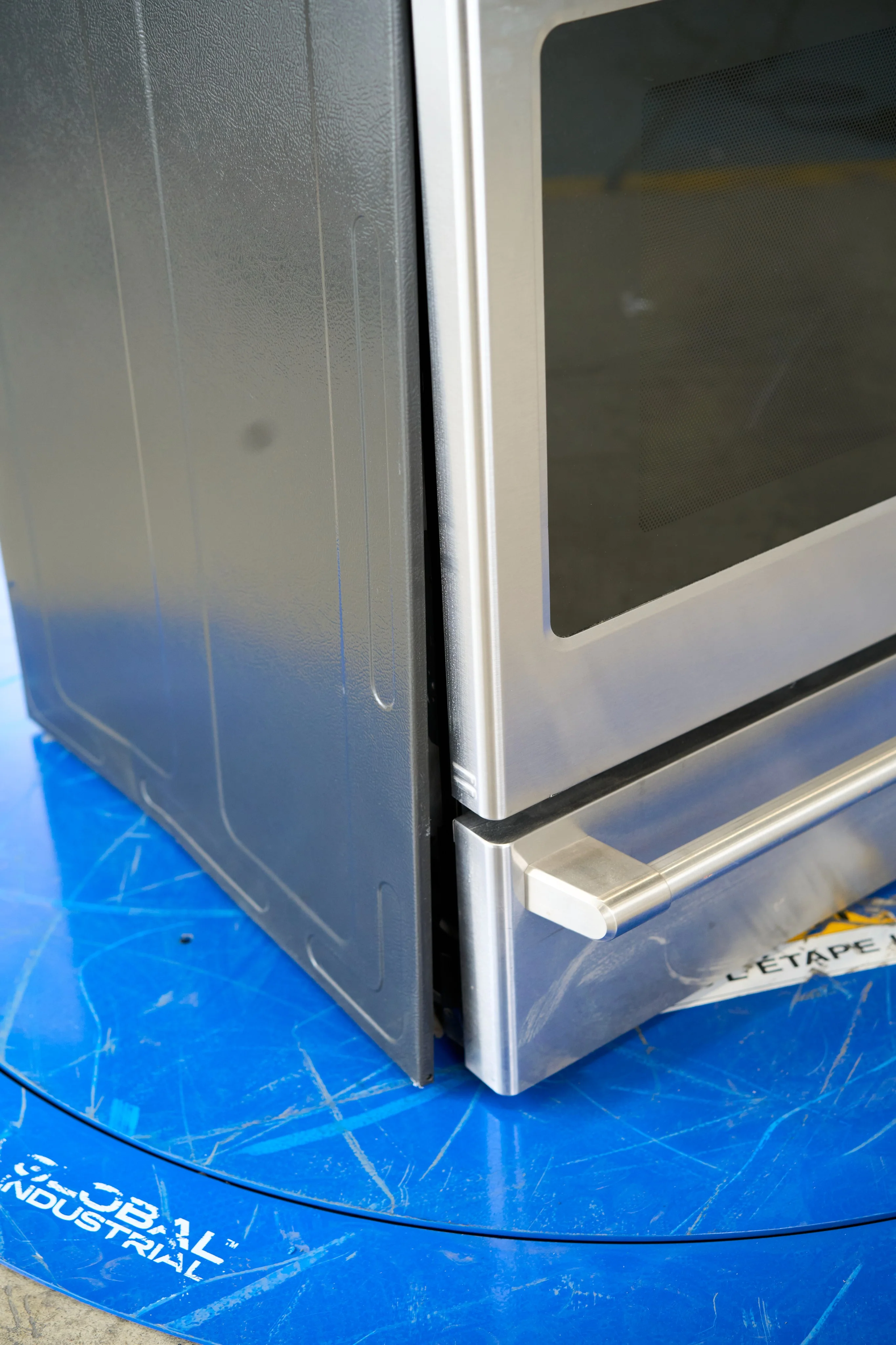Cafe Electric Range, Electric, 30, 5.6 cu. ft. Stainless Steel - CCHS985SELSS
