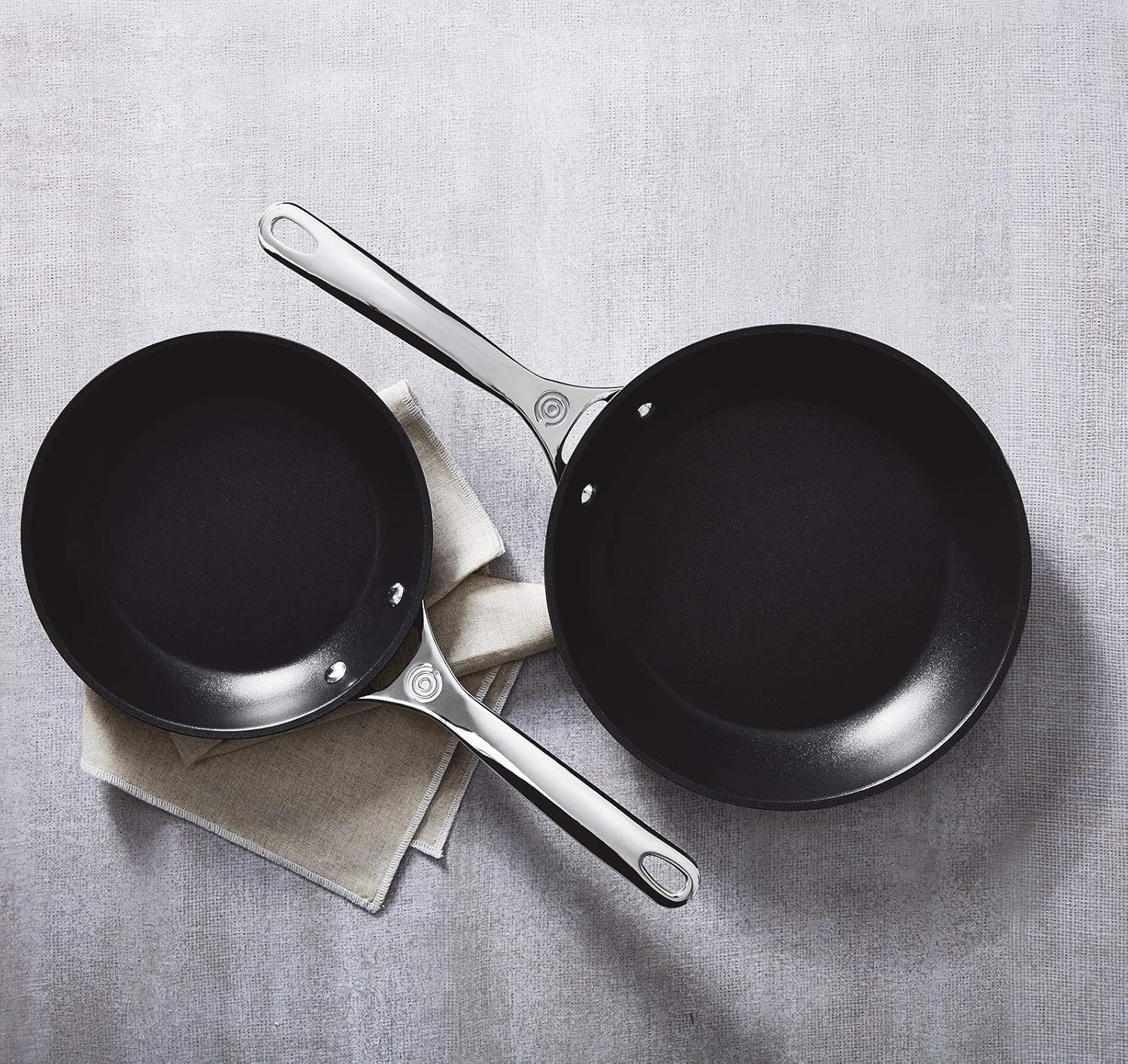 Le Creuset 8 Piece Multi-Purpose Enameled Cast Iron with SS Knobs, Stoneware, and Toughened Nonstick PRO Fry Pan Complete Cookware Set - Oyster