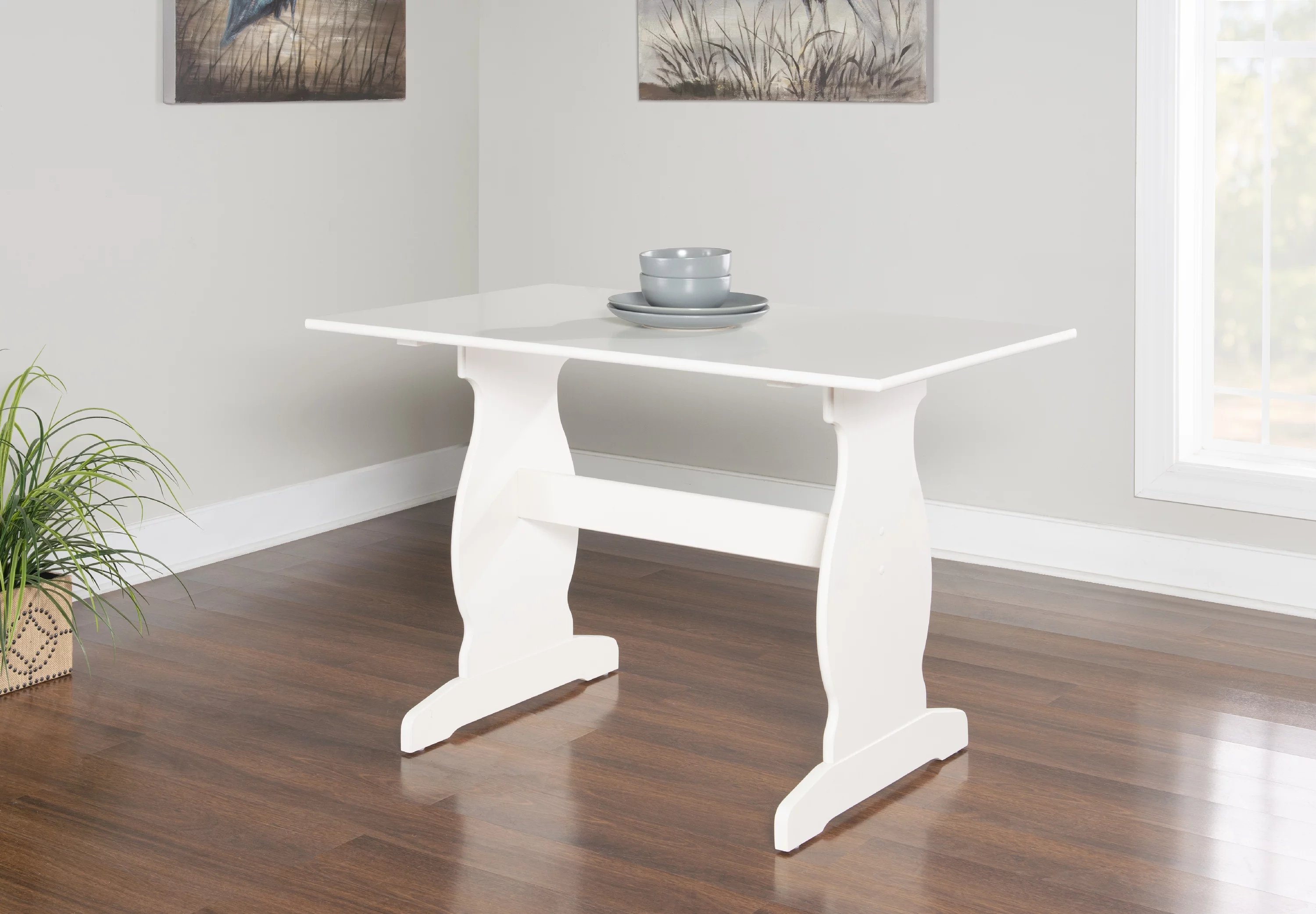 Linon Sasha Casual Dining Breakfast Nook with Corner Unit, Table, and Bench, 29.4" Table Height, Seats 5, White Finish with Coffee Patterned Fabric