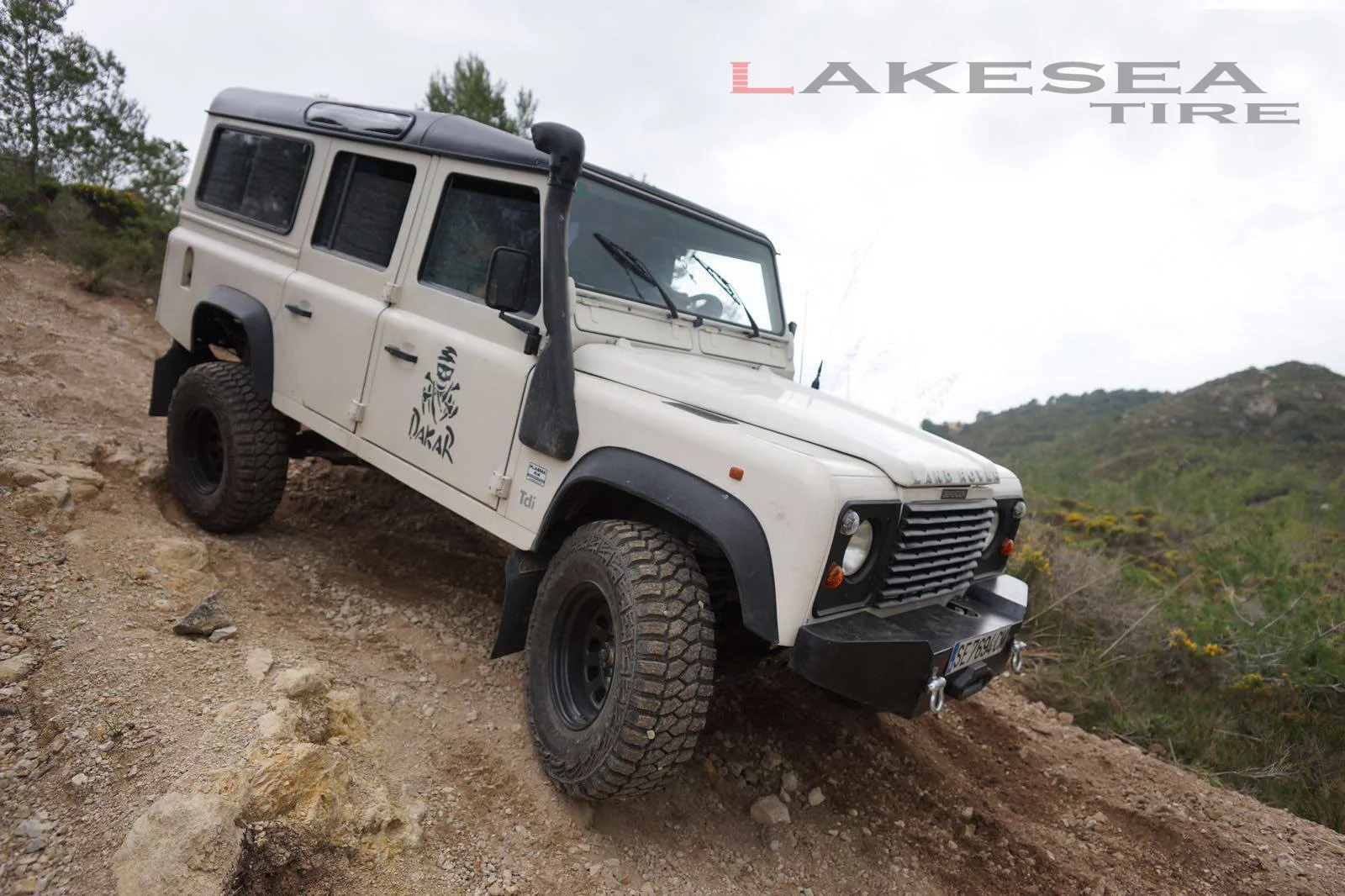 35x12.5R17 LT Crocodile Mud Terrain Tire by Laksea Tire