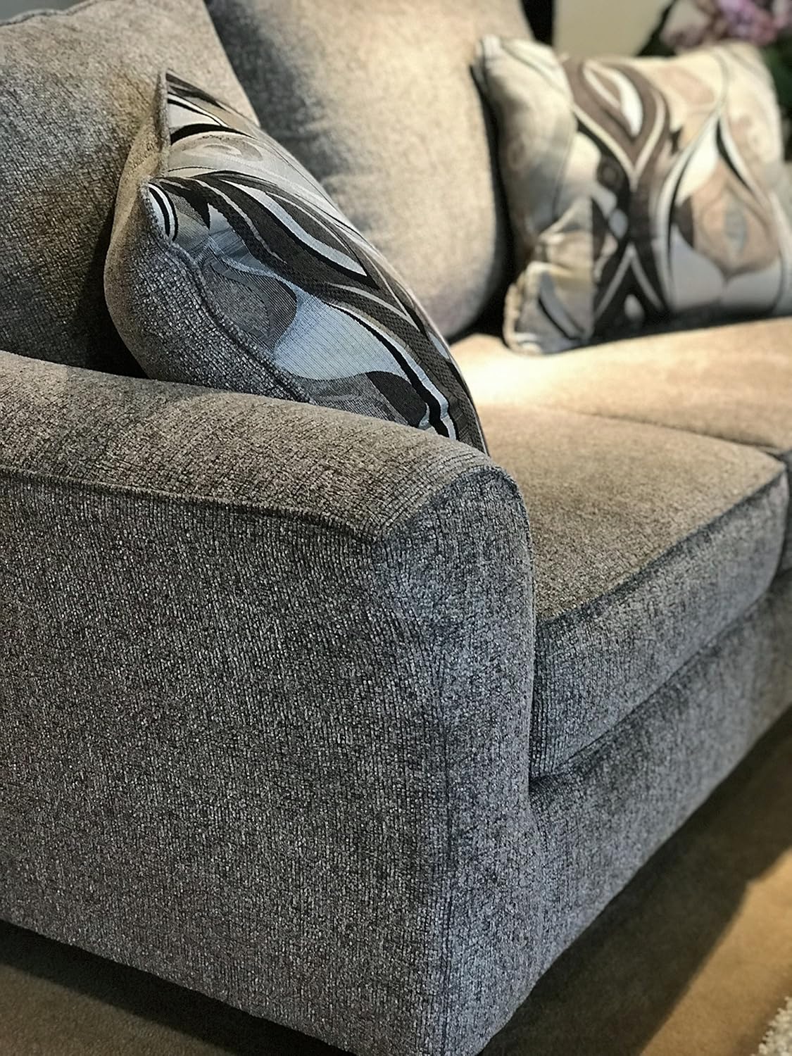 Roundhill Furniture Pillowback Loveseat