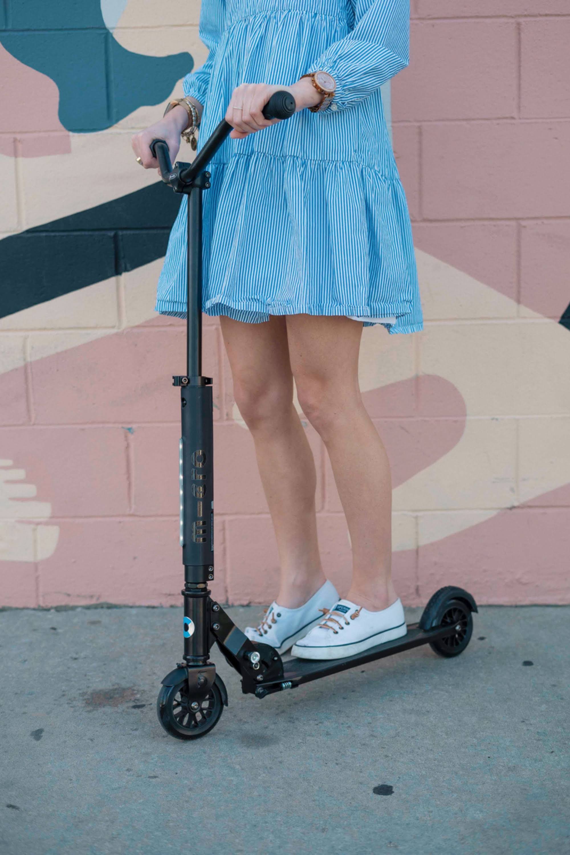 Micro Sprite Deluxe Scooter