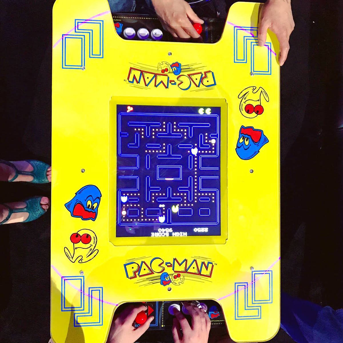 Arcade1Up - Deluxe 8-in-1 Head to Head Cocktail Table with Pac-Man and Galaga - Black