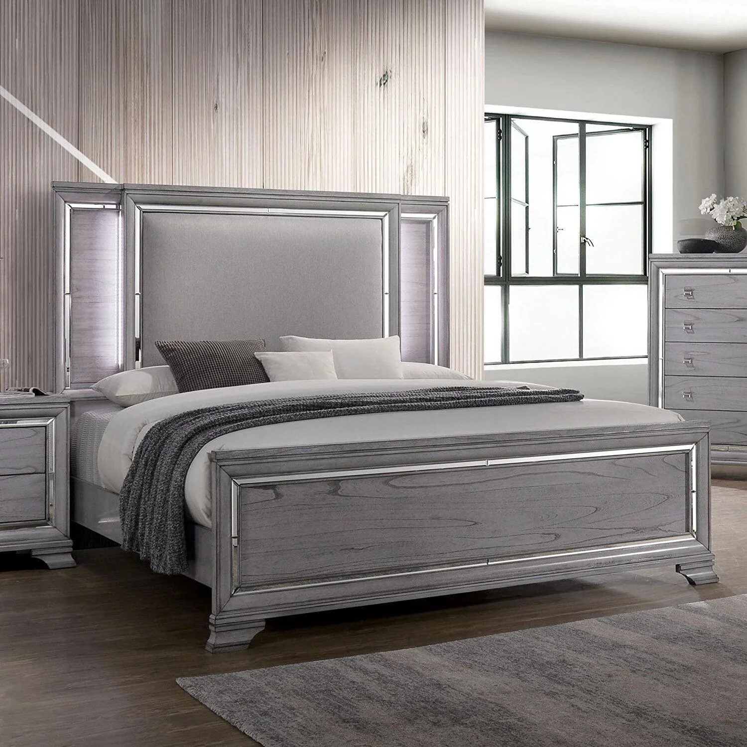 Contemporary Light Gray Solid Wood Queen Bedroom Set 6pcs FOA CM7579 Alanis