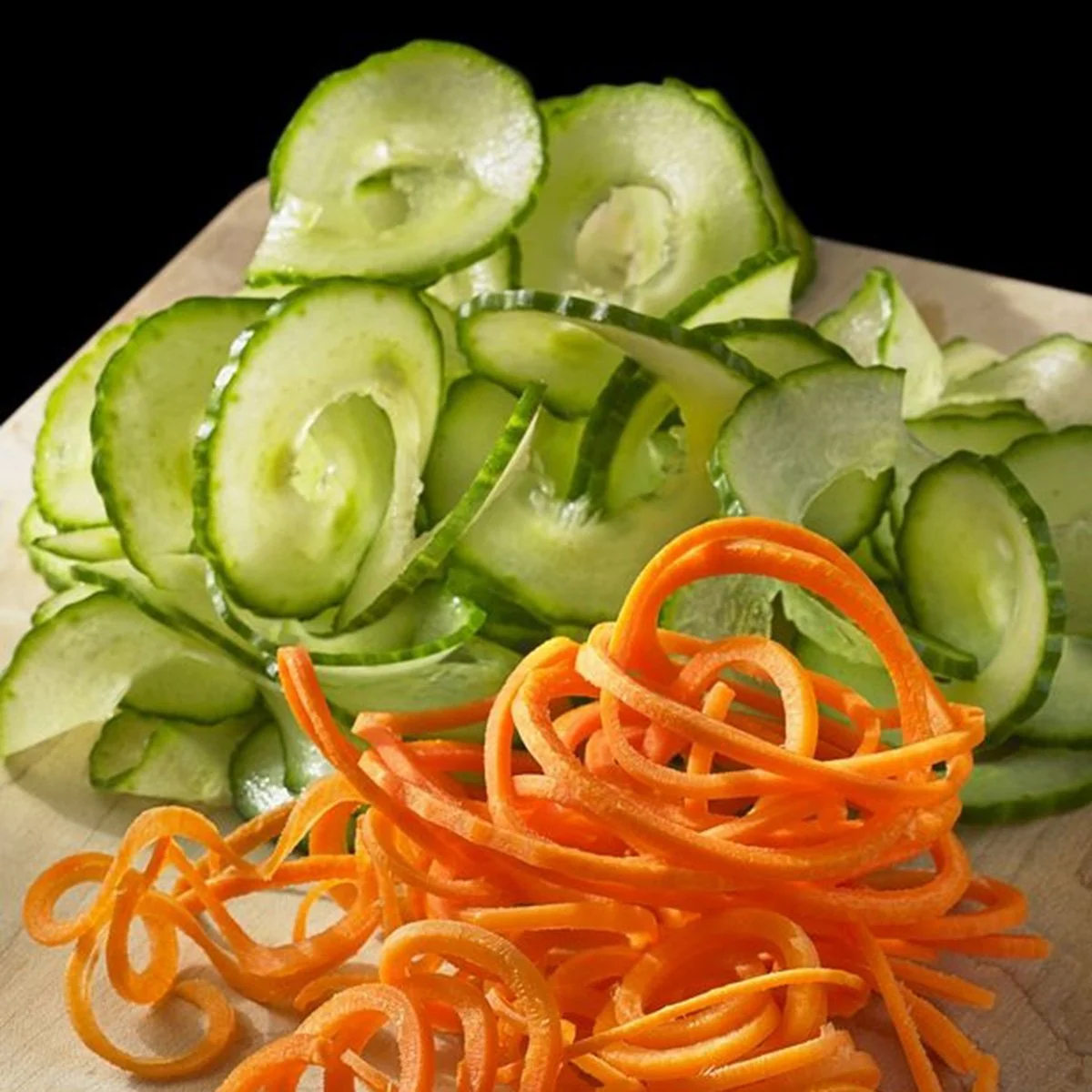 KitchenAid Spiralizer Attachment + Angel Hair & Thin Slice Blade Spiralizer Accessories