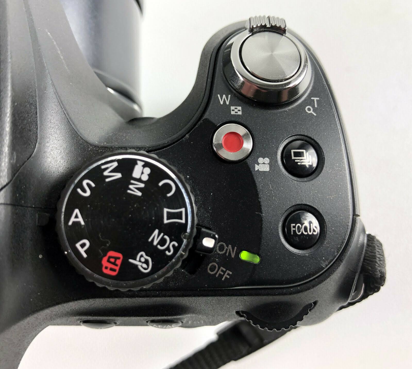 Panasonic Lumix Dmc-fz70 16.1MP Digital Camera - Has Issues * As-Is No Returns *