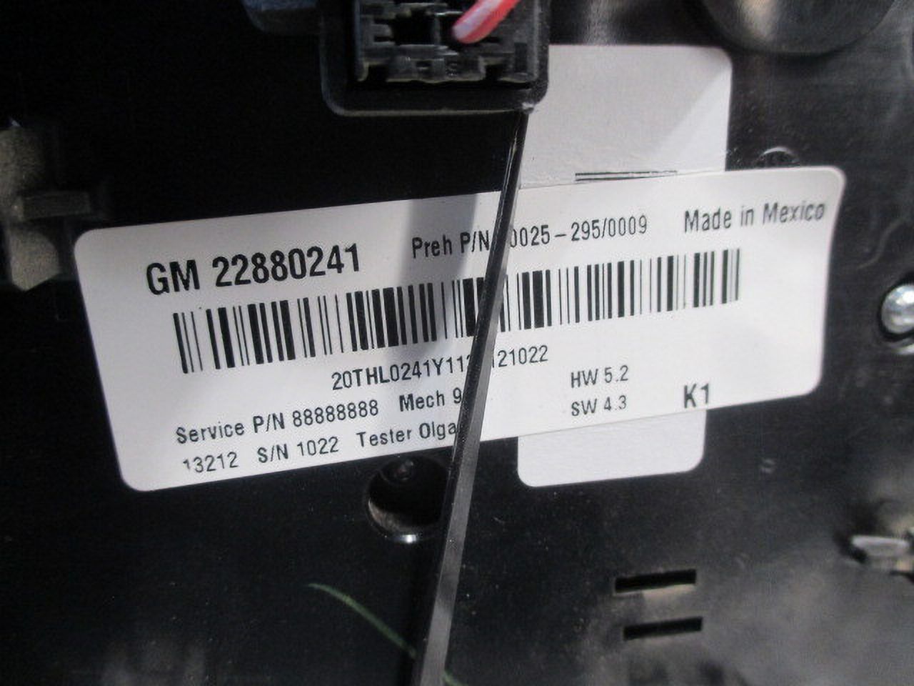 Pre-Owned 2013 2014 2015 Chevrolet Equinox Radio Control Panel w/Temperature Controls OEM (Good)