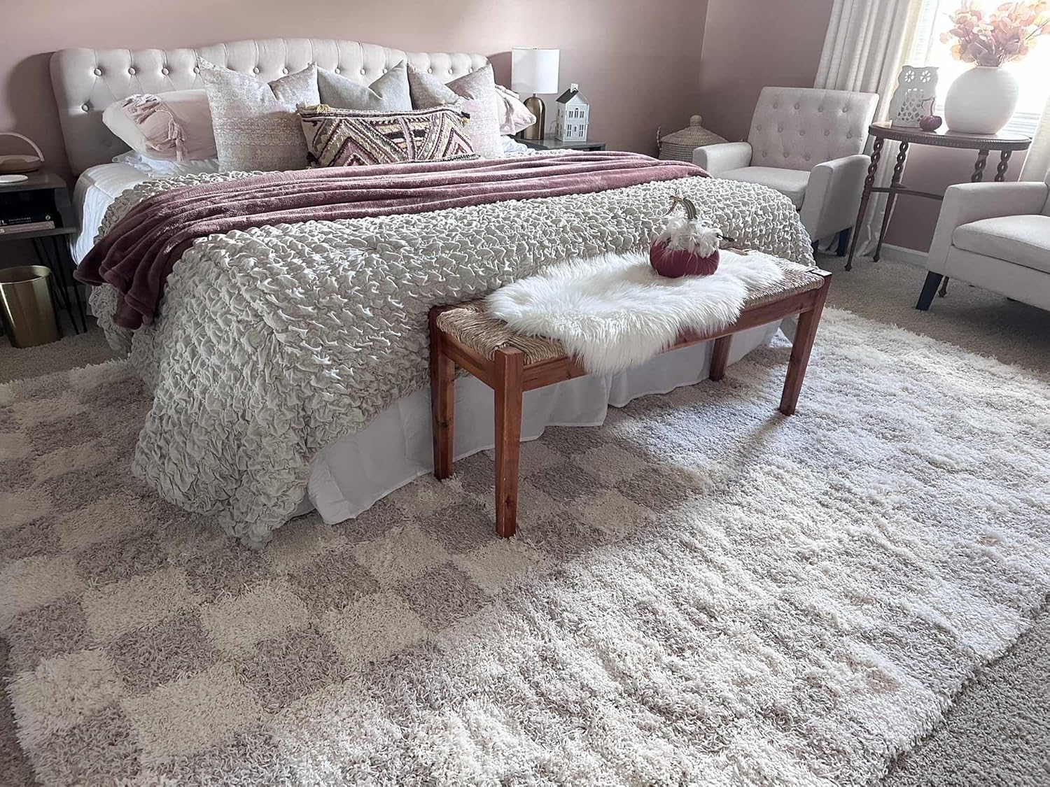 Hauteloom Atira Contemporary Checkered Fluffy Shag Area Rug - Modern Geometric Carpet Tiles for Living Room, Kids Room, Nursery - Plush Pile - Beige, Cream, White - 6'7" x 9'6"