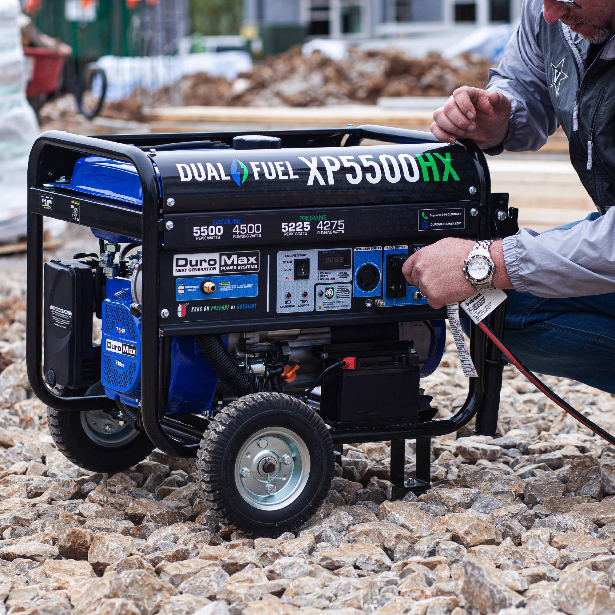 DuroMax 5,500/4,500-Watt Dual Fuel Gasoline/Propane Portable Generator with Co Alert, XP5500HX