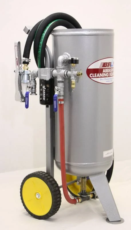 Brut 101H 100 lb Pressure Fed Abrasive Sand Blaster | Acme Tools
