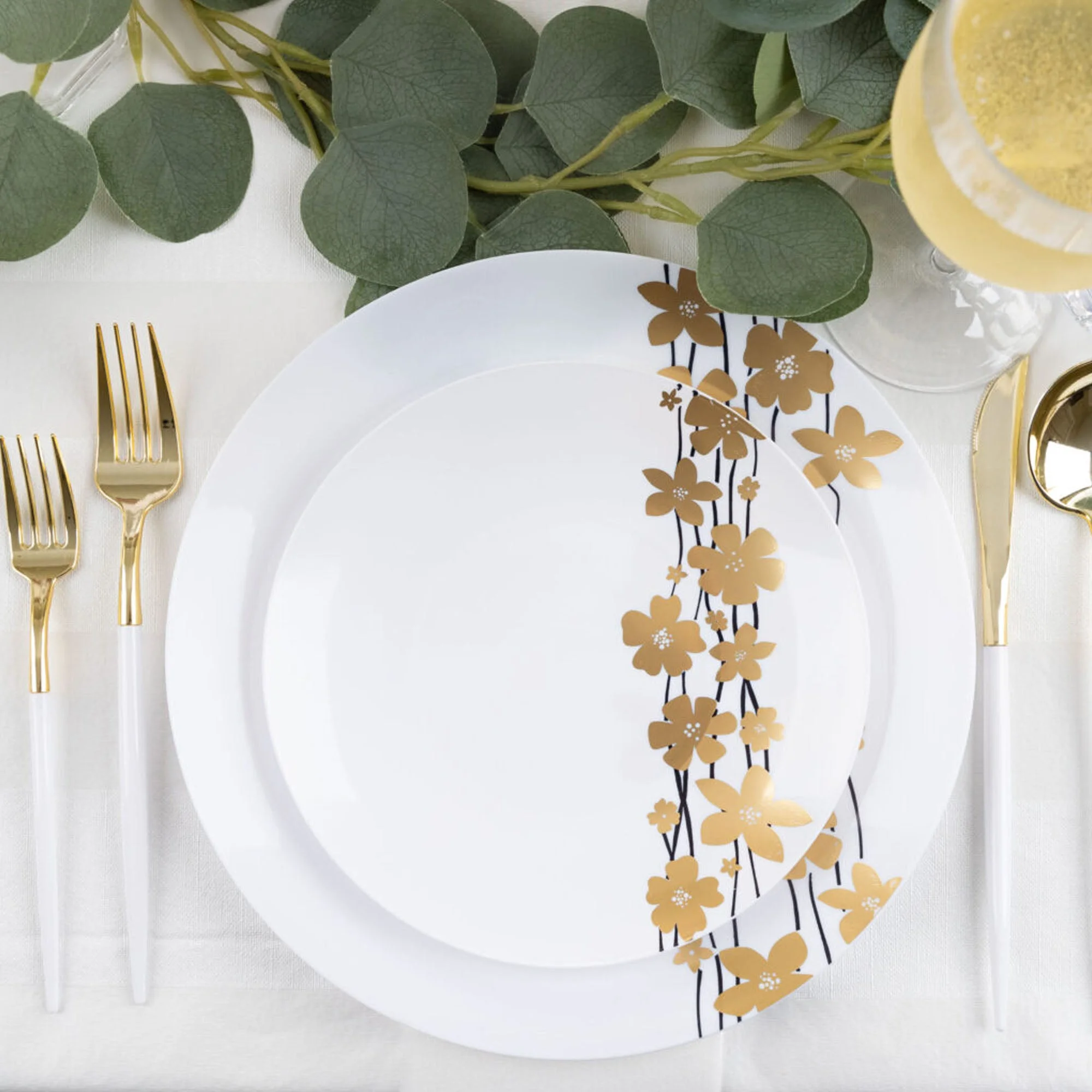 (10 PACK) EcoQuality 10" inch Round White Plastic Plates with Gold Vine Design - Disposable China Like Party Plates, Heavy Duty Dinner Plates, Salad Plate, Dessert, Wedding, Serveware