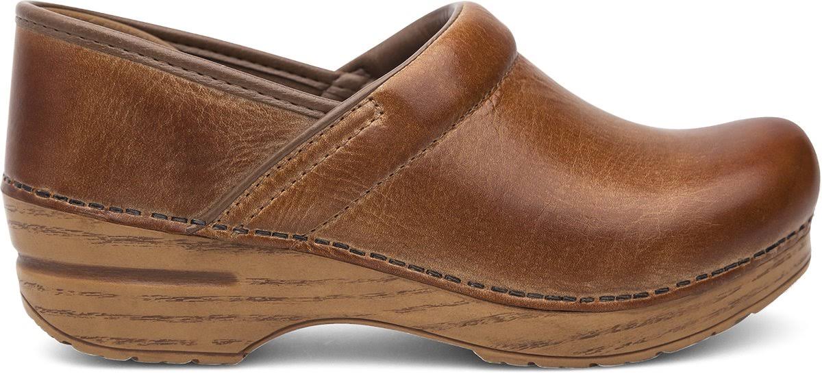 Dansko Professional Tan Tumbled / 36