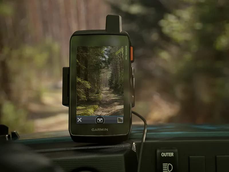 Garmin Montana 750i, Rugged GPS Handheld with Built-in inReach Technology and 8-megapixel Camera | Road and Trail Mapping, Glove-Friendly 5" Color Touchscreen, Multi-GNSS with Signature Power Bundle