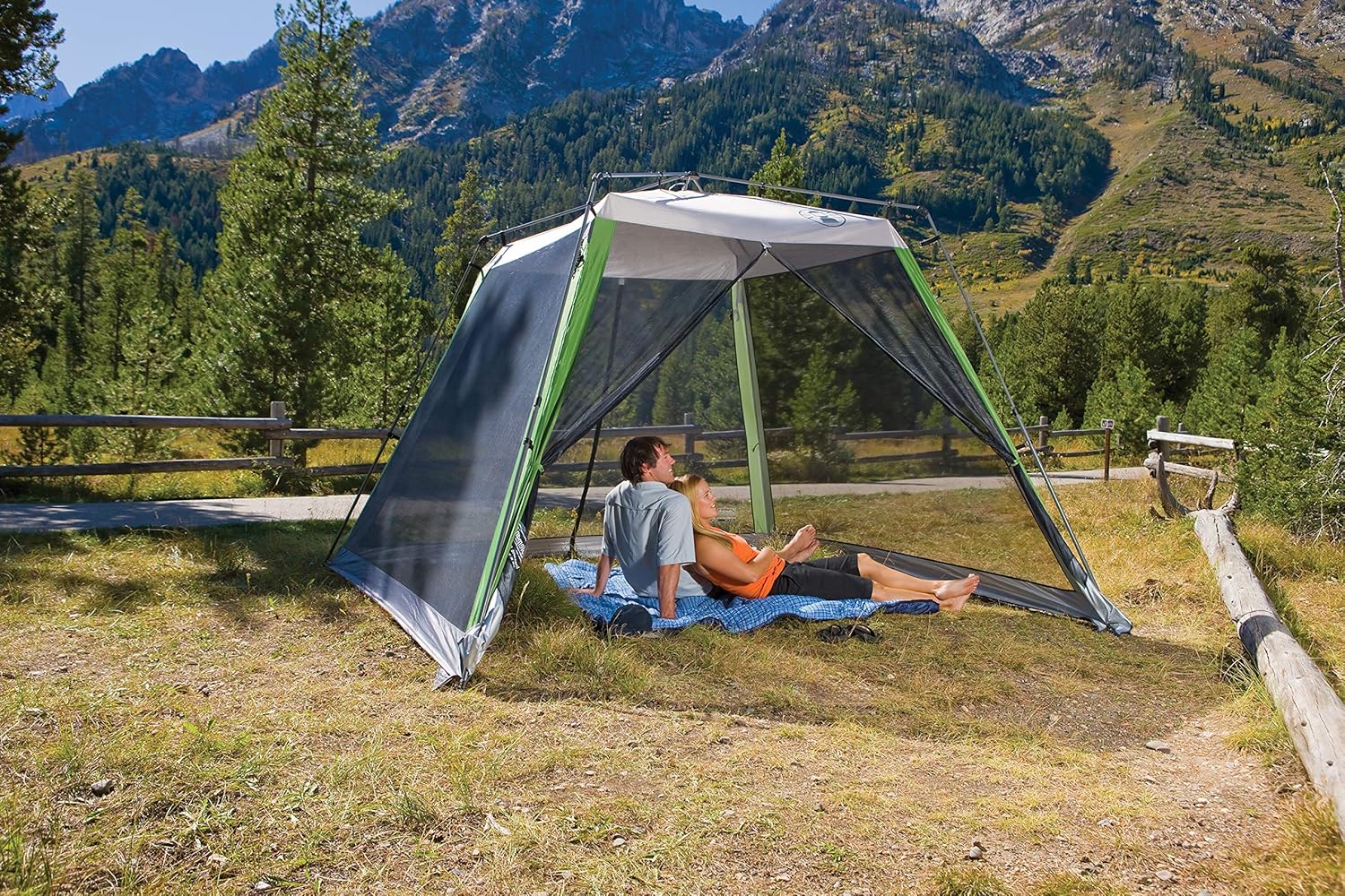 Coleman Instant Screenhouse