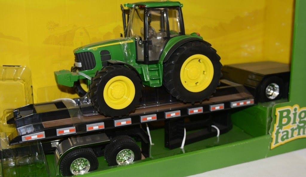 John Deere 1/16 Big Farm Semi with Tractor