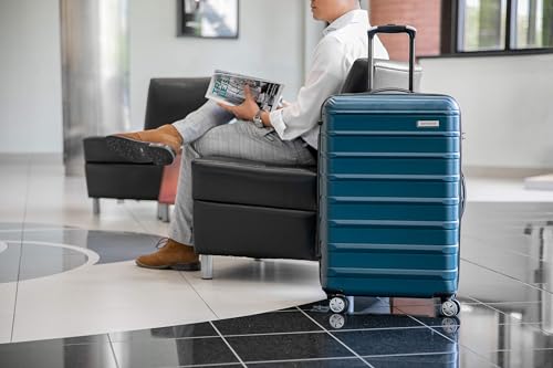 Samsonite Omni 2 Hardside Expandable Luggage with Spinner Wheels, 2-Piece Set (19/24), Lagoon Blue