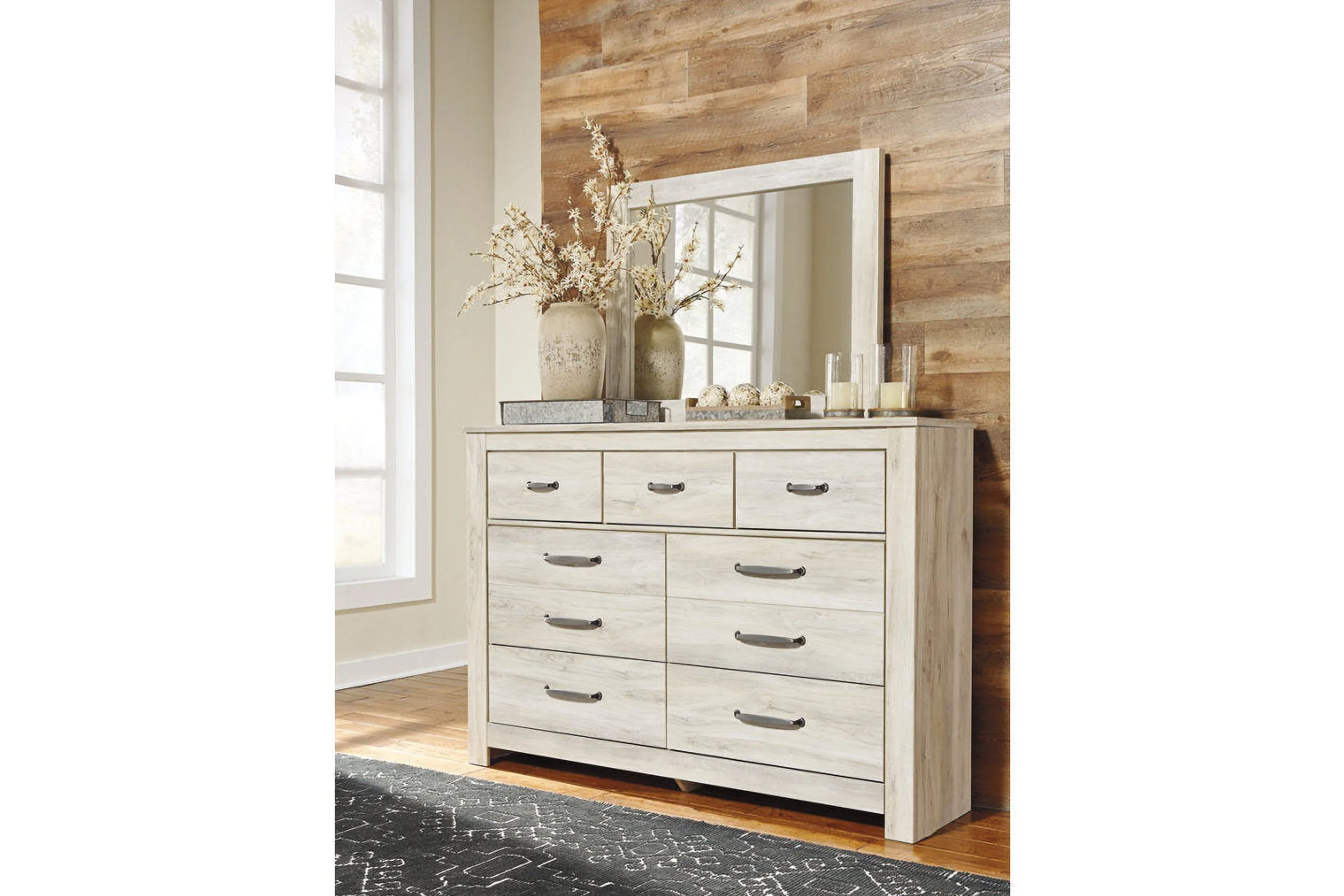 Ashley Furniture Bellaby 7 Drawer Dresser in Whitewash