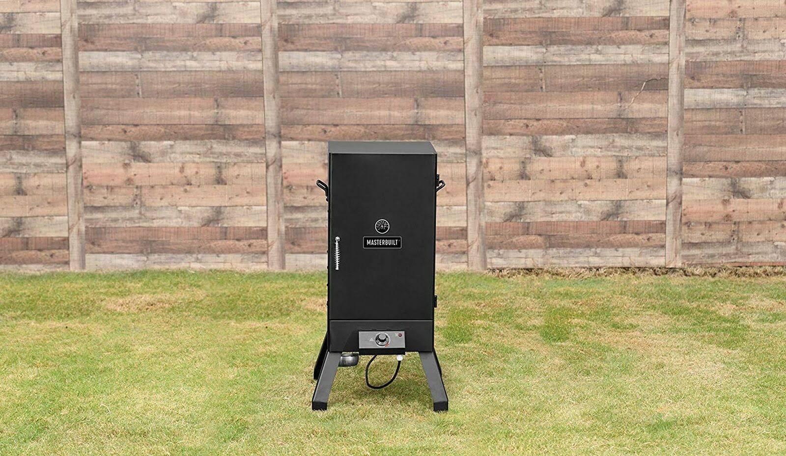 Masterbuilt Analog Electric Smoker in Black