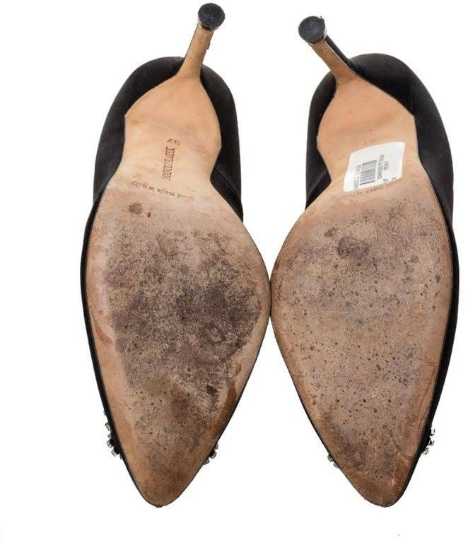 Manolo Blahnik Hangisi 90 Satin Pump, 37.5 / Black