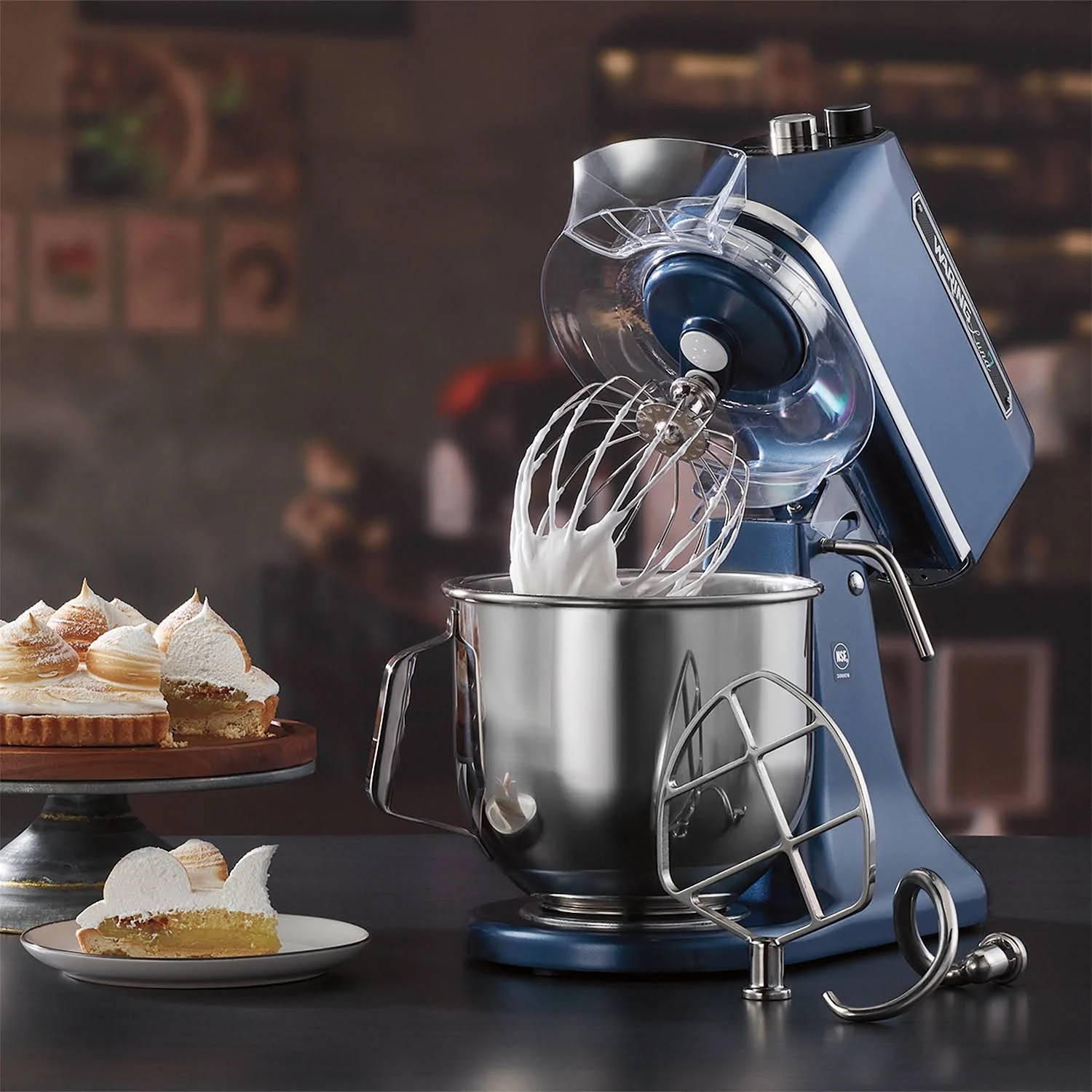 Waring Commercial Luna Series WSM7L Mixer - 7 qt