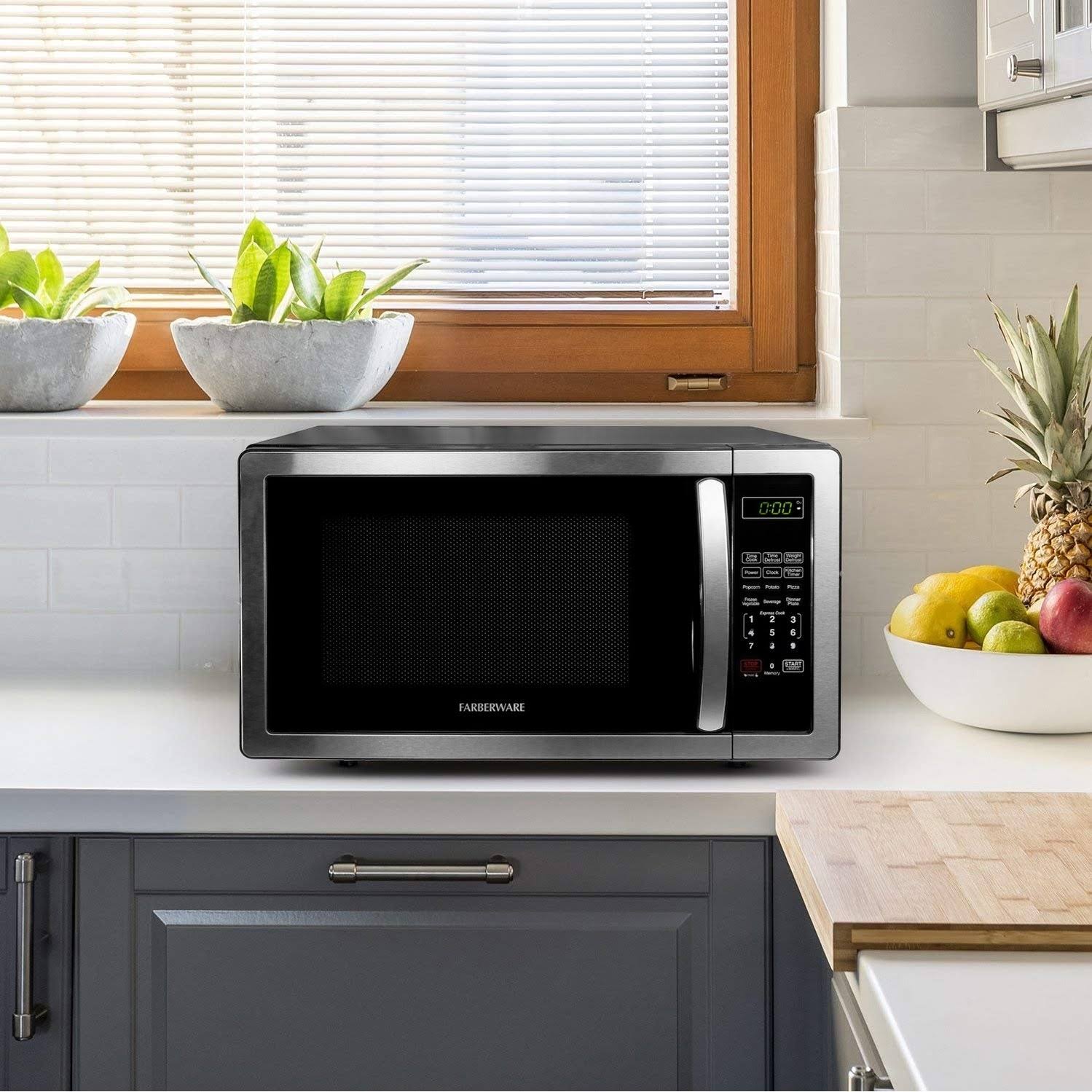 Farberware Microwave Oven, Classic