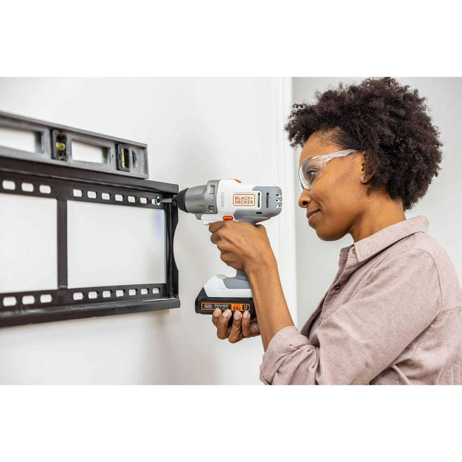 Black &amp; Decker 20 Volt 4-Tool Kit with Drill, Circular Saw, Reciprocating Saw, and Work Light BD4KITCD7CSRSL - Shop Hardware Tools Online Store
