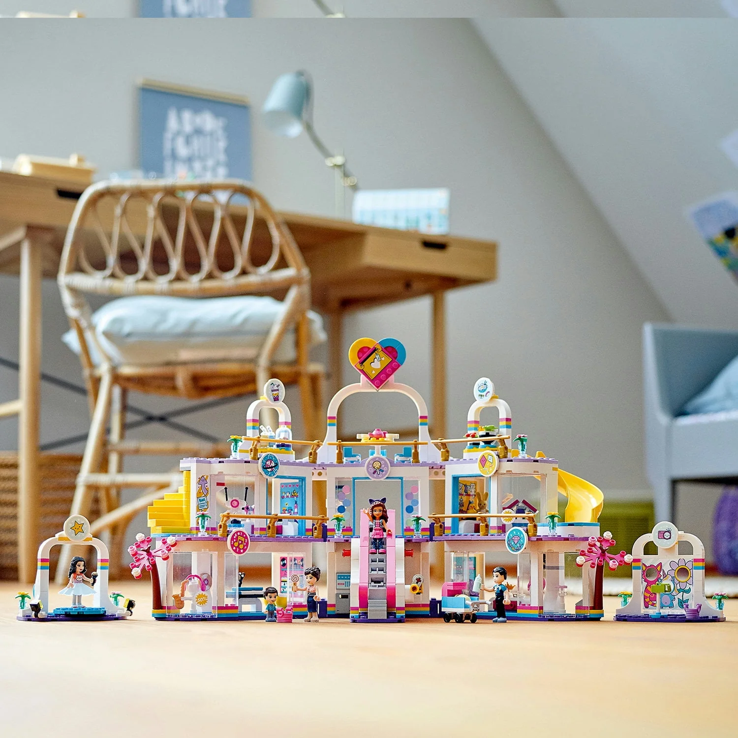 LEGO Friends Heartlake City Shopping Mall 41450 Building Toy for Kids (1,032 Pieces)