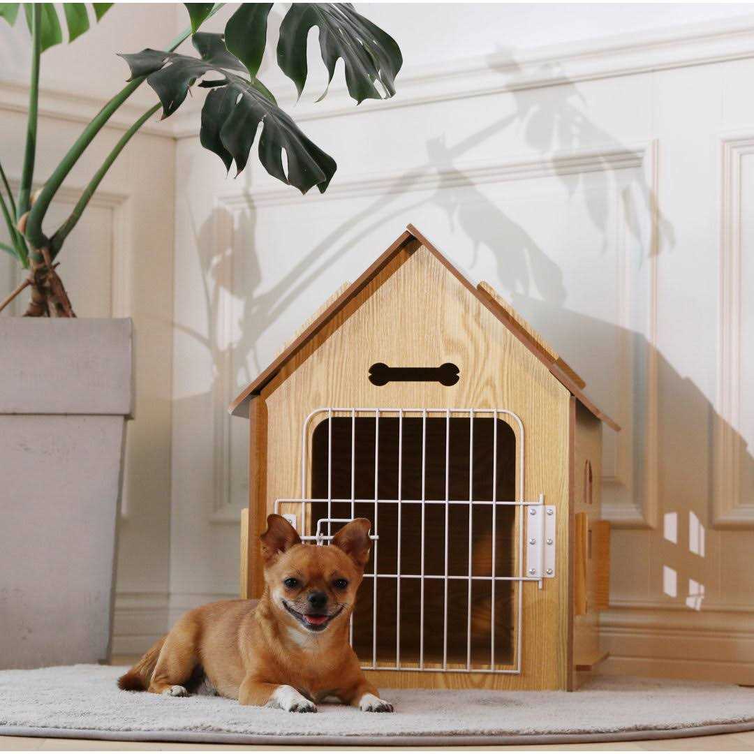 Byrn Wooden Pet house Indoor w/ Roof dog house w/ Removable Mat and Lockable Door for Small dog cat Tucker Murphy Pet Finish - Pet Supplies online store