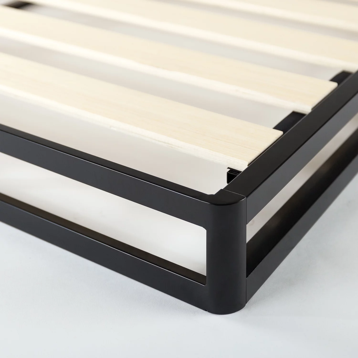 Zinus 4" Metal Box Spring with Wood Slats, Mattress Foundation, King