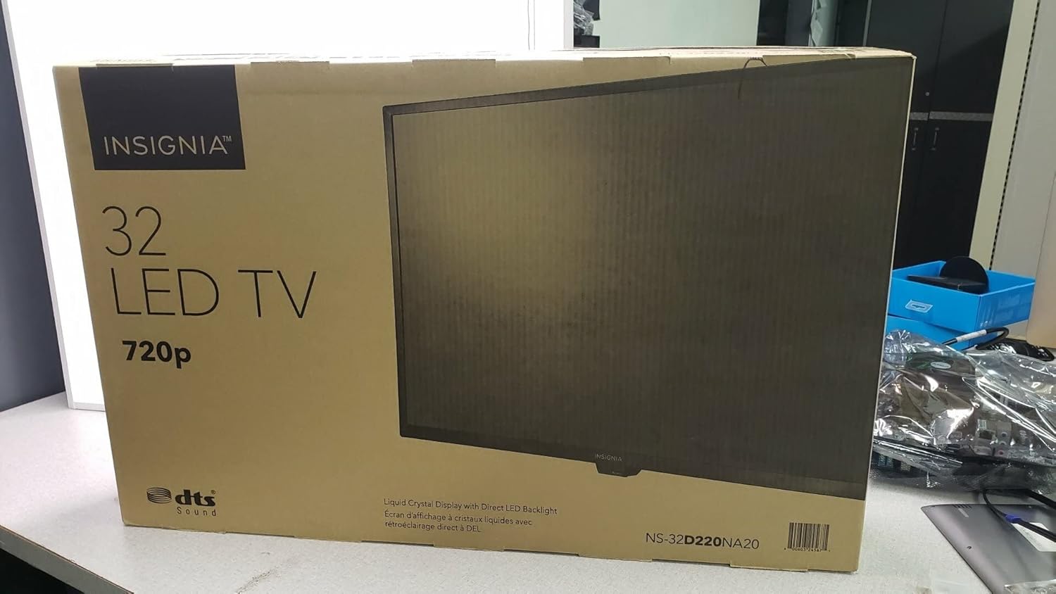 Insignia - 32" Class (31-1/2" Diag.) - LED - 720p - 60Hz - HDTV