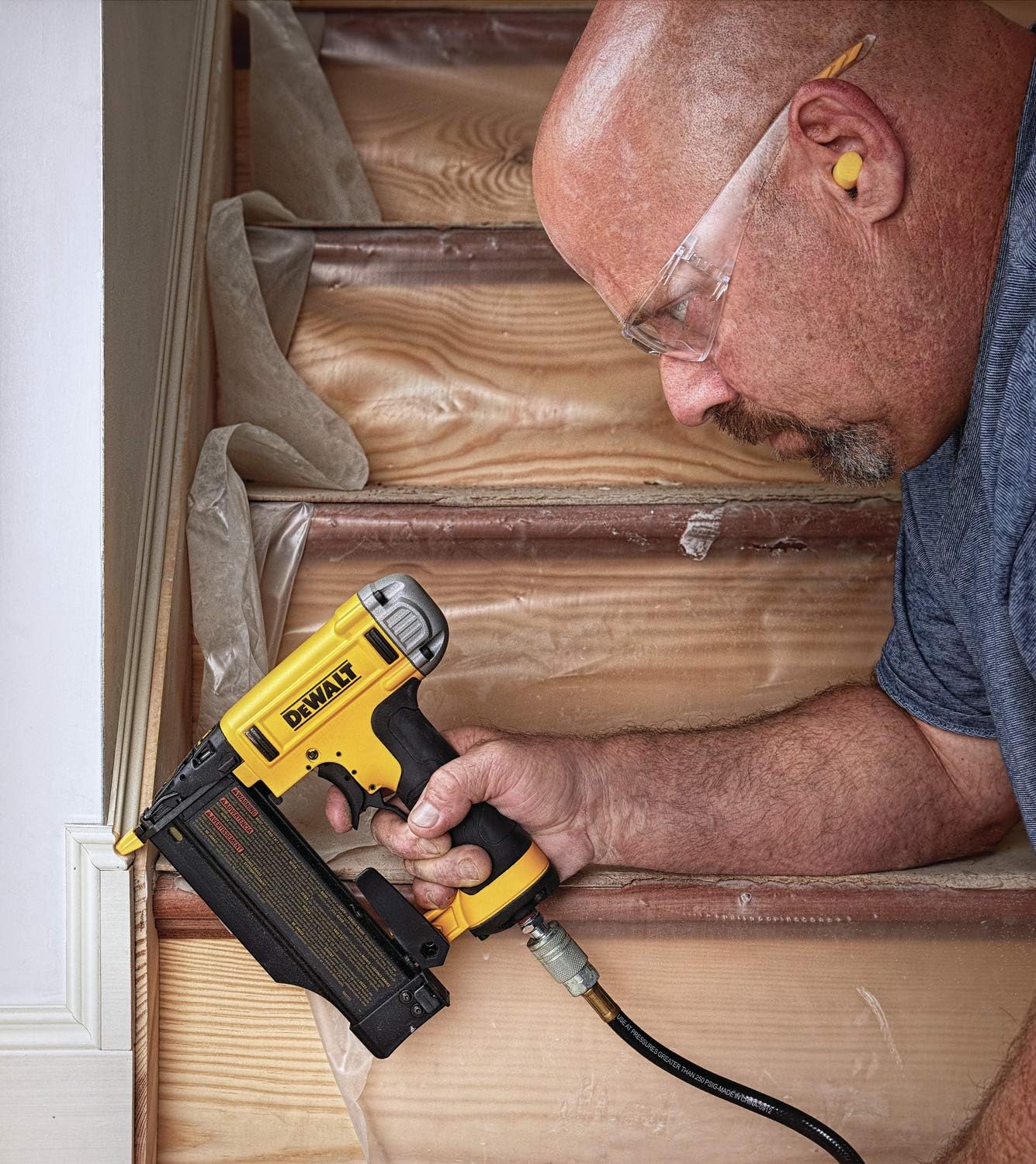 DEWALT Pin Nailer, 23 Gauge, 2-Inch (DWFP2350K)
