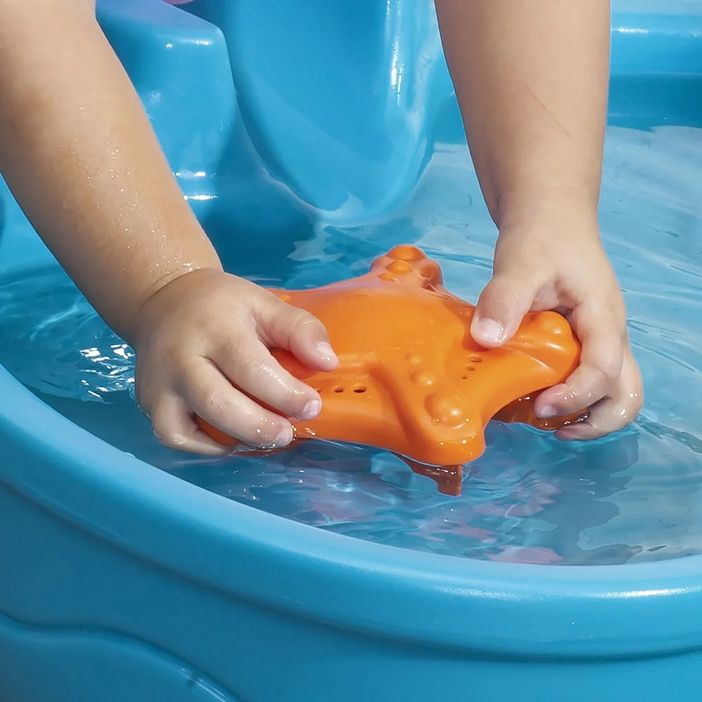 Step2 Spill & Splash Seaway Blue Plastic Water Table for Toddlers with 10-piece Playset