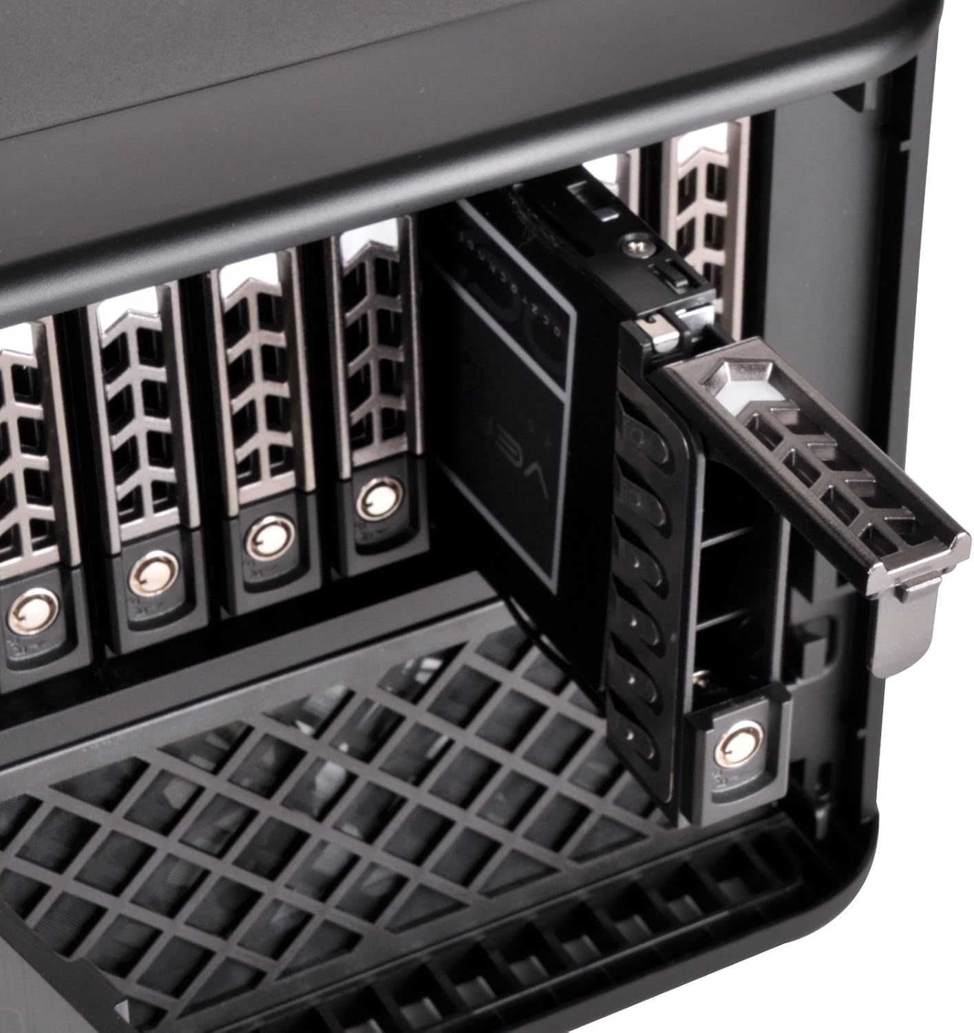SilverStone Technology Silverstone CS280 Premium Mini-ITX NAS case with Eight 2.5 hot-swappable Bays, SST-CS280B,Black