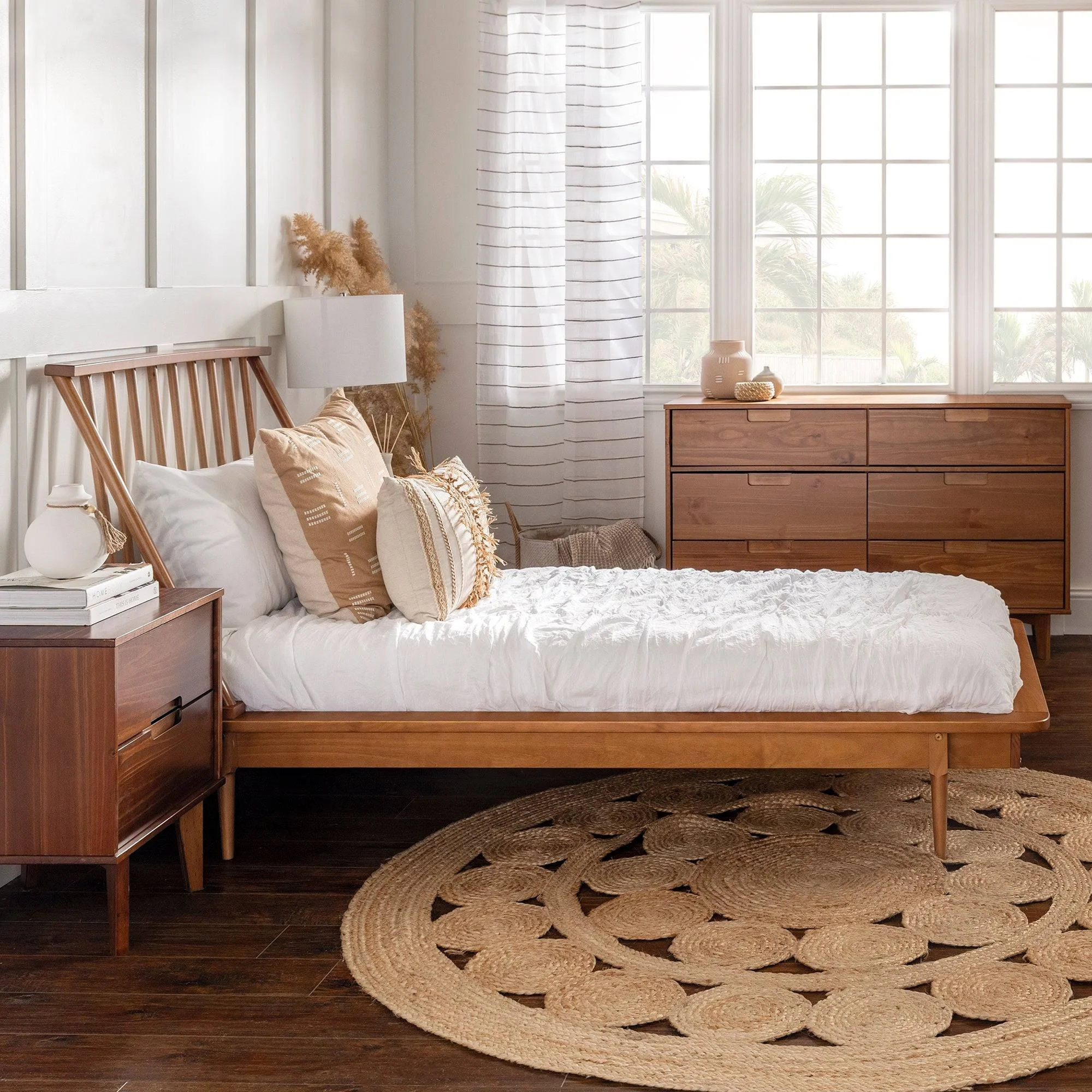 Carson Carrington Blaney Solid Pine Wood Spindle Bed - Light Oak - Queen