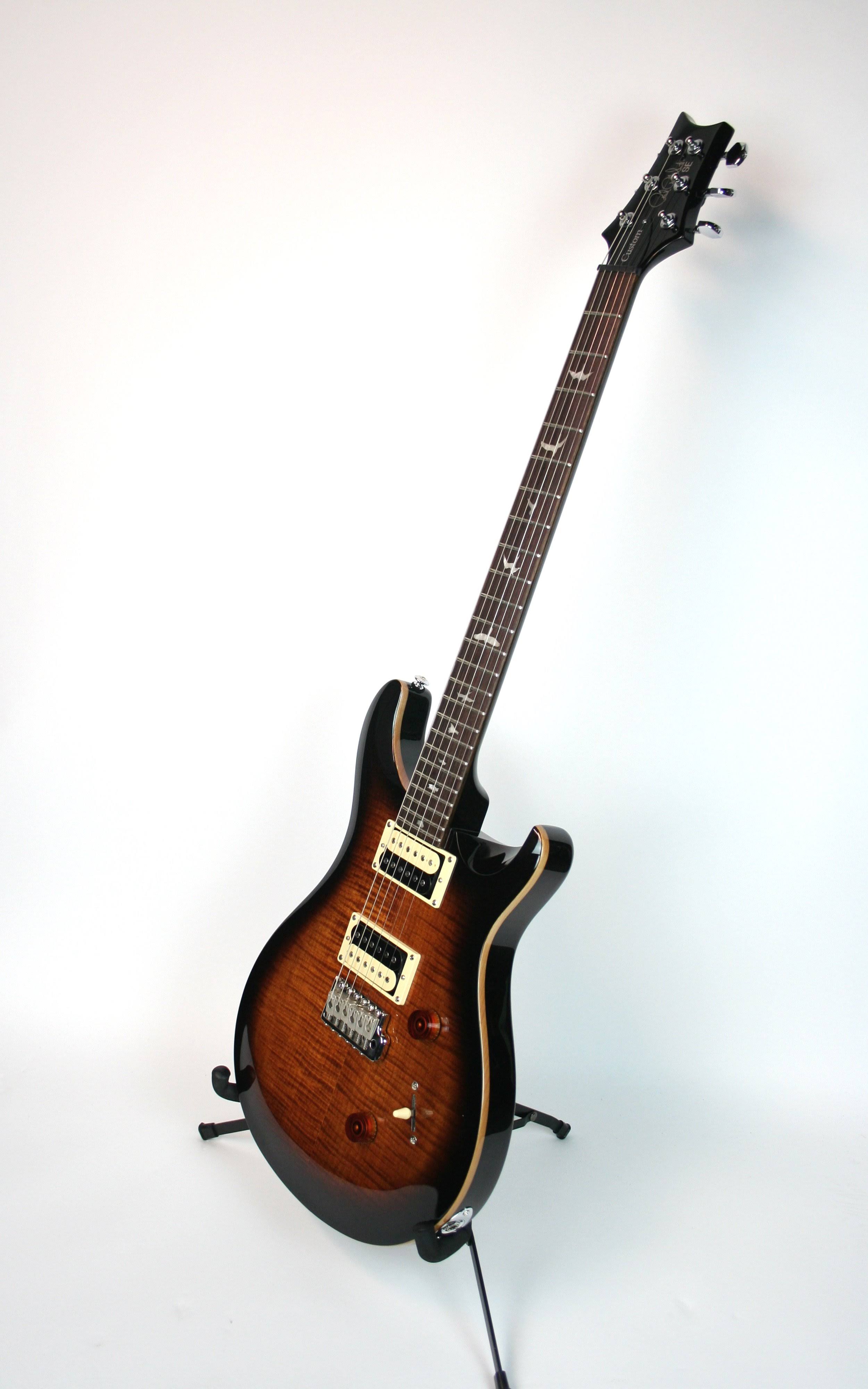 PRS SE Custom 24 - Black Gold Sunburst