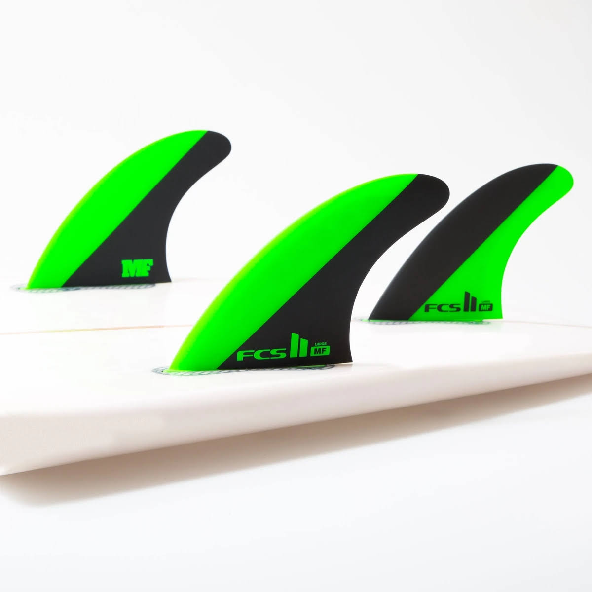 FCS II Mick Fanning Tri Fin Set Black/White Medium