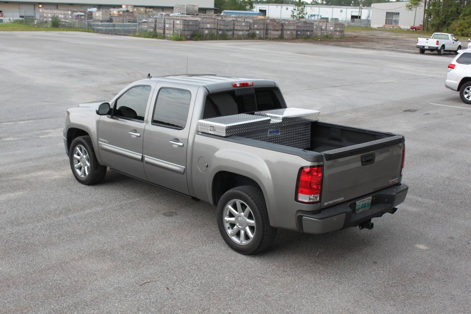 Better Built Universal Truck Tool Box, Aluminum, Double Lid, Standard, 63x22