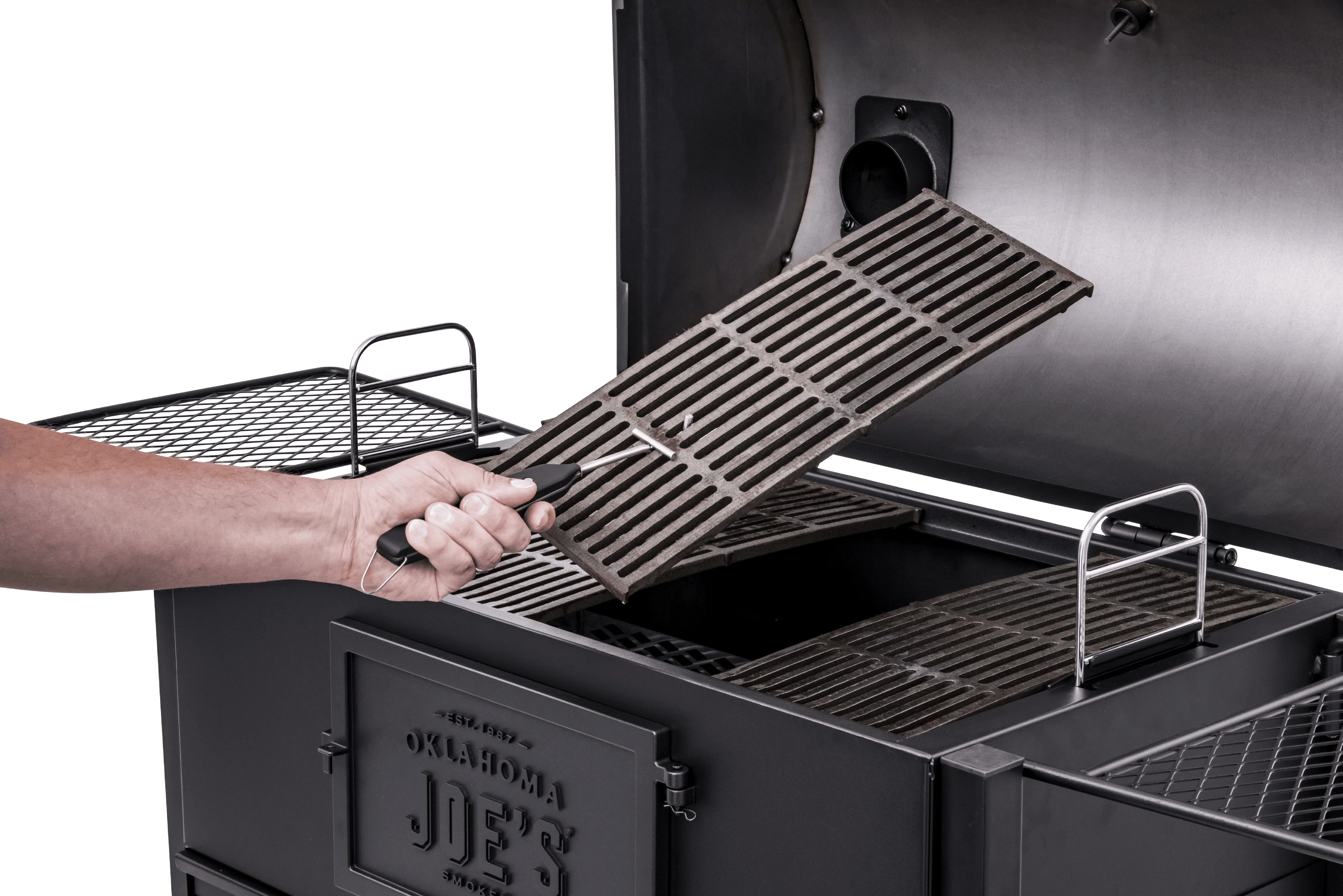 Oklahoma Joe's® Judge Charcoal Grill