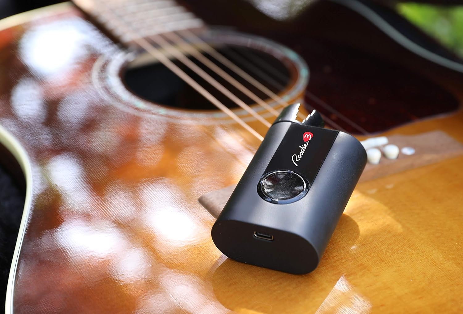 ROADIE 3 | Smart Automatic Guitar Tuner, Metronome & String Winder | For Electric Guitars, Acoustic Guitars, 12-String Guitars, Ukulele, Banjo, Mandolin | 100+ Alternate Tunings