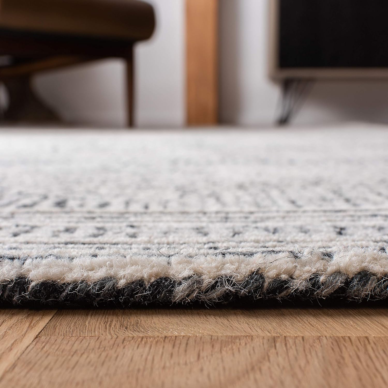SAFAVIEH Abstract Collection Area Rug - 9' x 12', Ivory & Charcoal, Handmade Wool, Ideal for High Traffic Areas in Living Room, Bedroom (ABT340H)