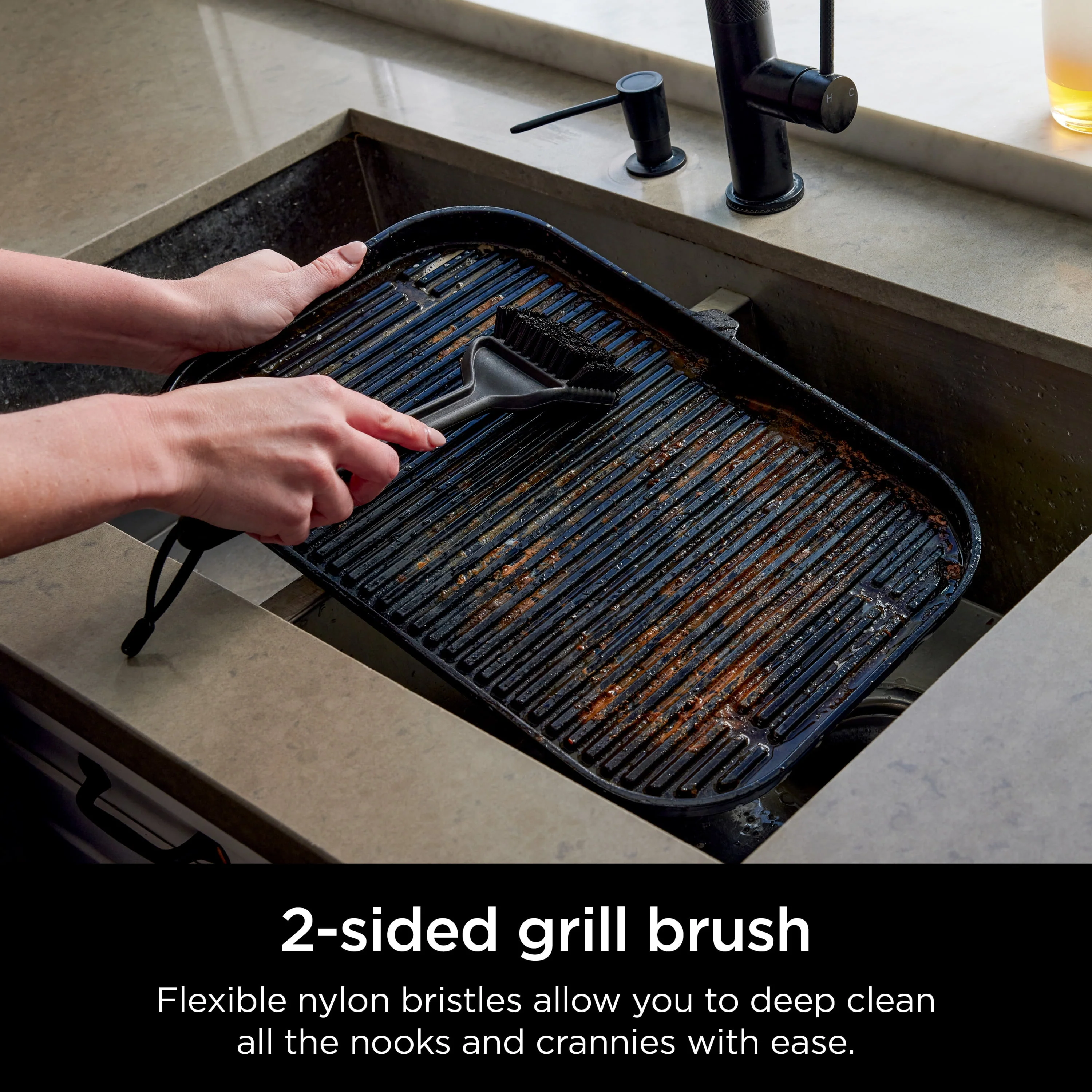 Ninja Woodfire ProConnect XL Outdoor 7-in-1 Grill & Smoker, App Enabled, Outdoor Air Fryer, Woodfire Technology, OG900