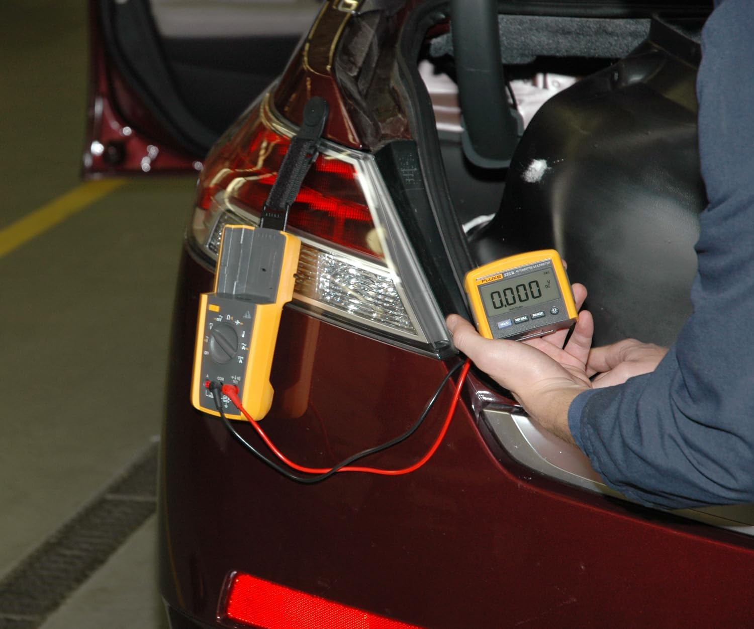 Fluke 233AKIT Remote Display Multimeter