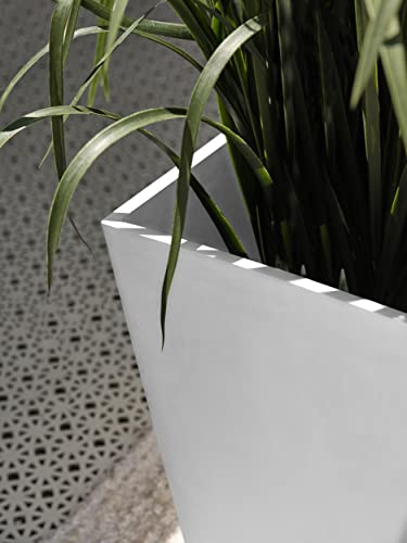 Veradek V-Resin Indoor/Outdoor Taper Planter, Set of 2 (30 inch, White)